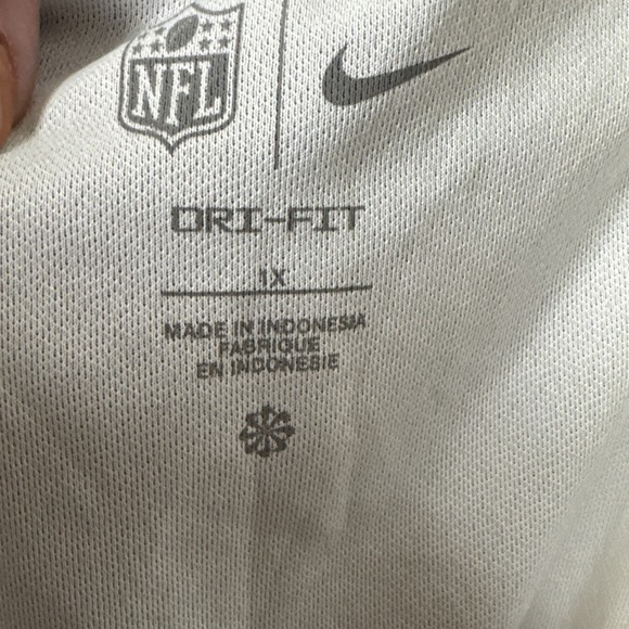 Dallas Cowboys NFL Woman's  Nike dry fit athletic Dri Fit  shorts size 1X - Picture 7 of 9
